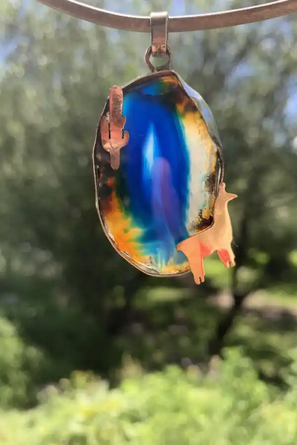 Arte escondido: Alberto, el orfebre que huyó de la villa tafinista y se internó en el paraíso