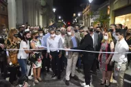 Semipeatonal en 25 de Mayo: música y desfile en la inauguración