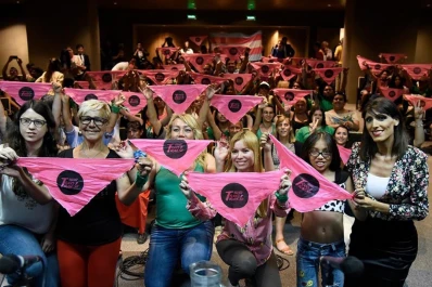 El cupo laboral travesti trans se debatirá en sesiones extraordinarias