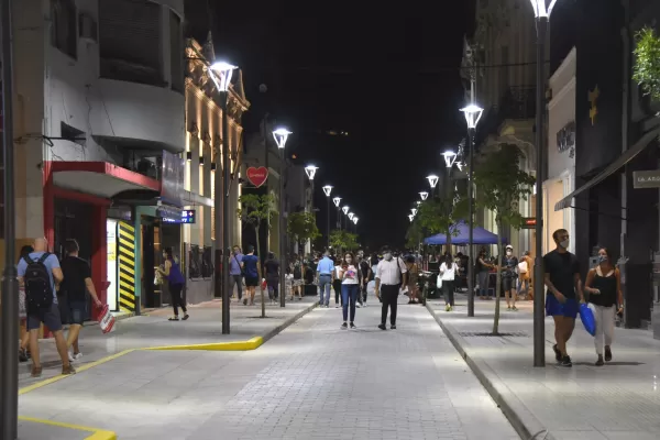 Semipeatonal de la 25 de Mayo: ¿crees que se deberían 'acelerar' más obras en la Capital?