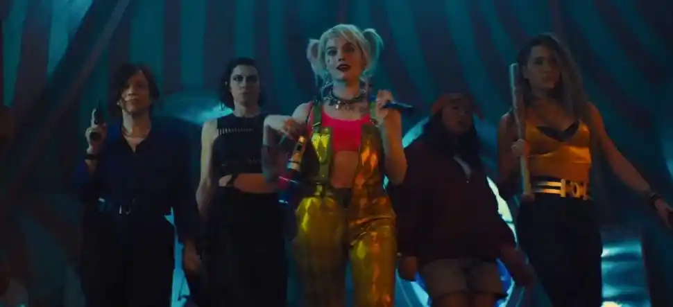  AVES DE PRESA (Y LA FANTAFABULOSA EMANCIPACIÓN DE HARLEY QUINN). A salvar a una niña del malvado rey del crimen Máscara Negra.