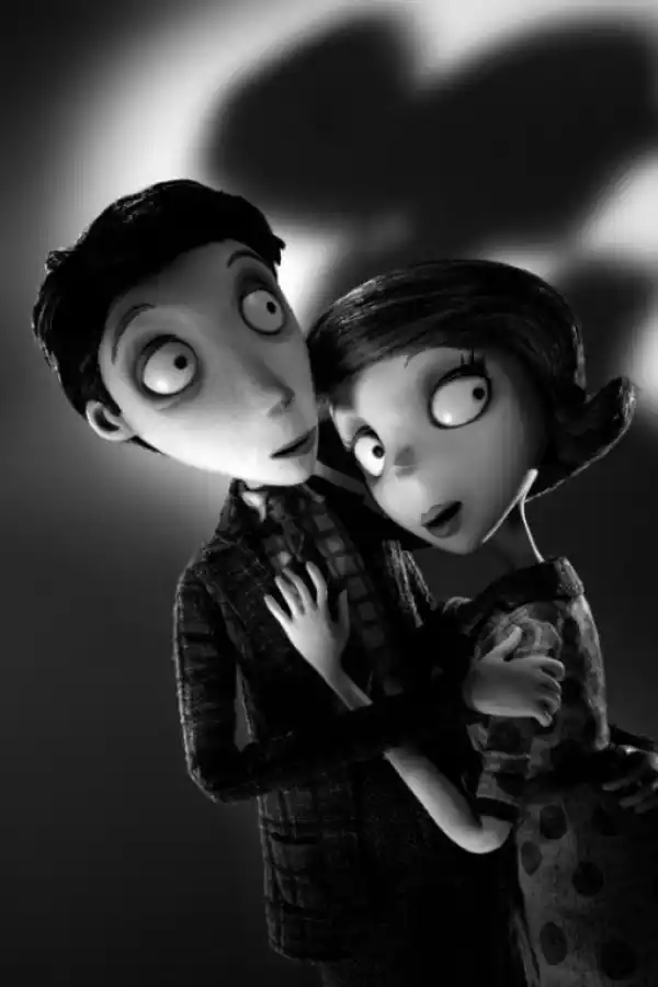  FRANKENWEENIE. El pequeño Víctor Frankenstein lleva a cabo un experimento científico con imprevisibles consecuencias. Dirige Tim Burton.