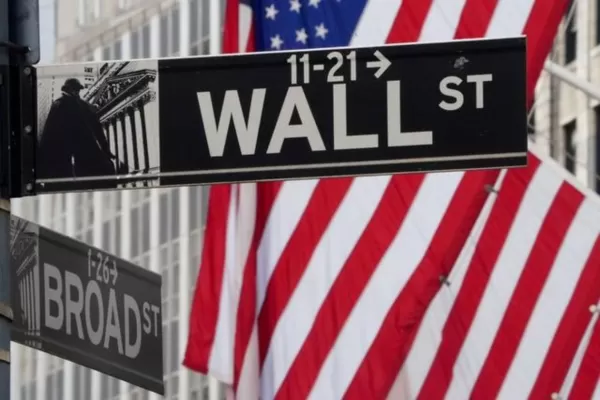 La economía de EEUU se contrajo un 3,5% en 2020, el peor dato en 74 años