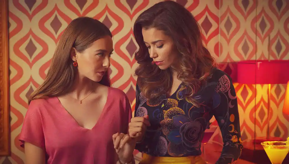  LUIMELIA 77. Serie de romance vintage.