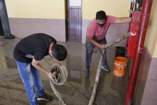 Rumbo a las clases: el personal auxiliar no volverá a las escuelas el lunes, confirman en UPCN