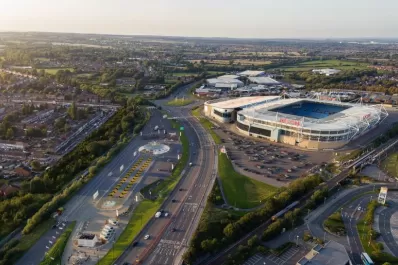 Una obra en Inglaterra: aeropuerto para autos voladores