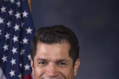 Quieren echar a una diputada de Trump