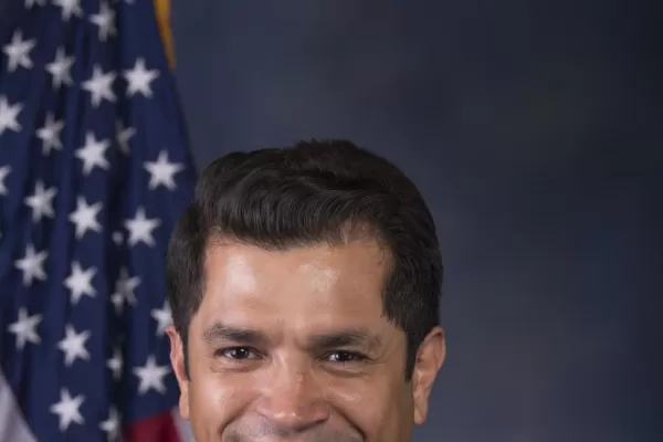 Quieren echar a una diputada de Trump