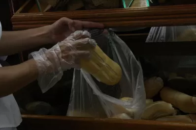 A punta de pistola, delincuentes asaltaron una panadería y se llevaron $ 500.000