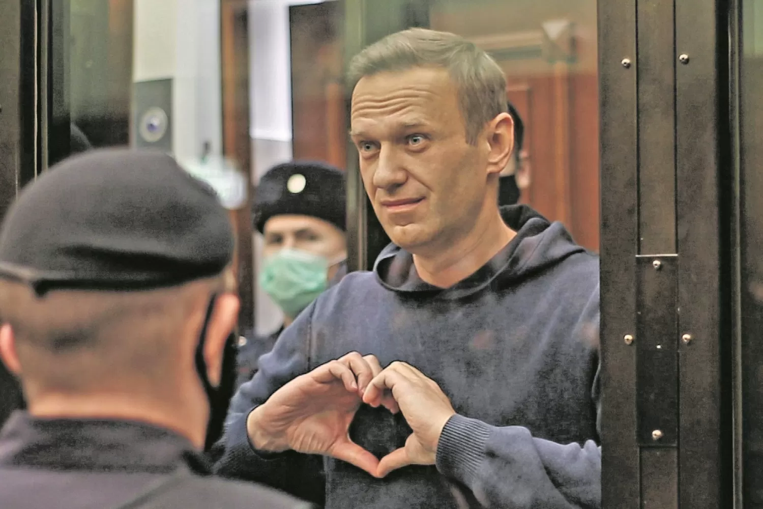 TRAS LAS REJAS. Navalny se encuentra detenido desde su regresó a Moscú.