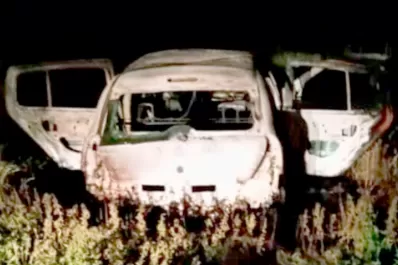 Paraná: encontraron un cuerpo calcinado y con las manos cortadas, dentro de un auto