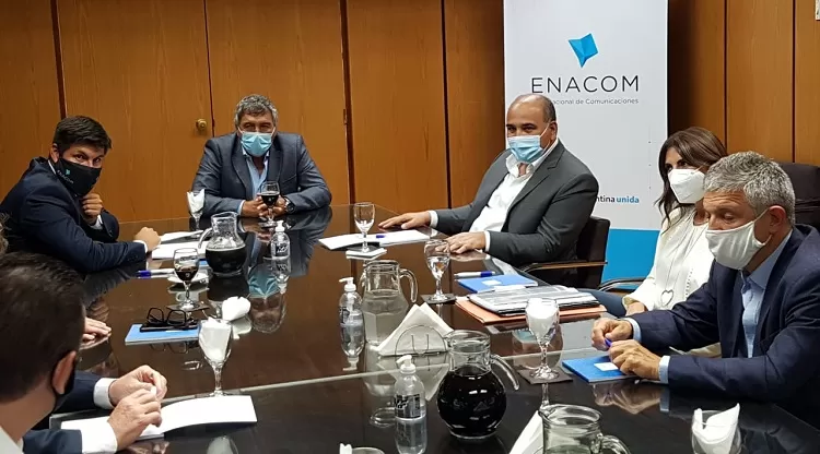 Buscan mejorar la conectividad a internet en todos los rincones de Tucumán