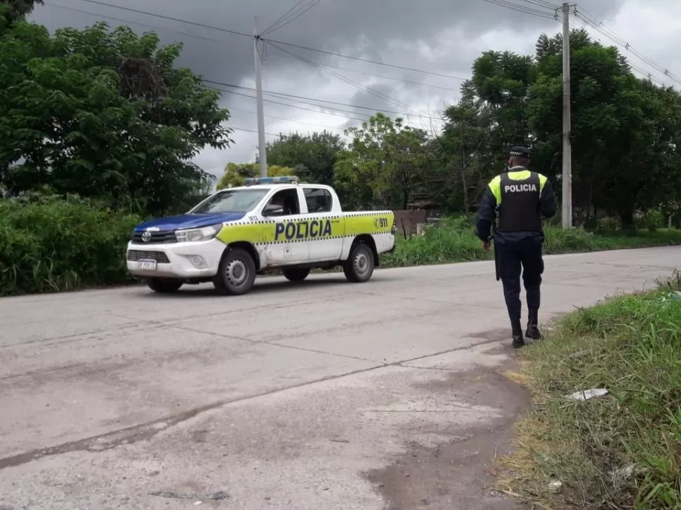 BLINDAJE. La Policía acompañará los recorridos del 17 en Los Chañaritos. la gaceta / fotos de santago re
