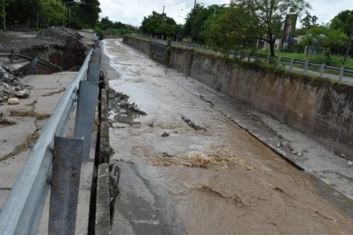 Canal Sur: si cesan las lluvias, el trabajo podría llevar un mes”, dijeron en el Gobierno