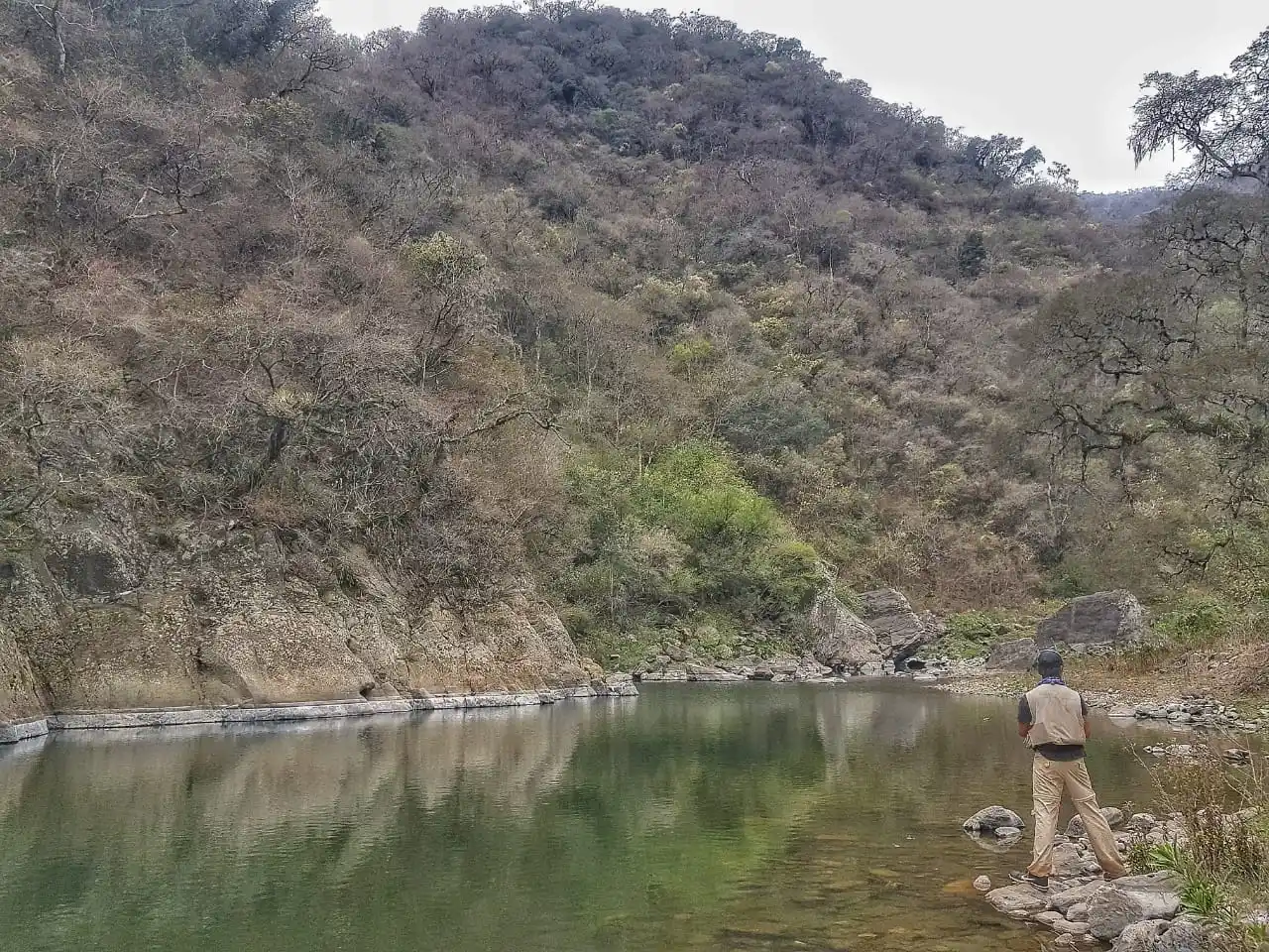 INCOMPARABLE. Los pescadores practican el deporte en medio de paisajes inigualables.