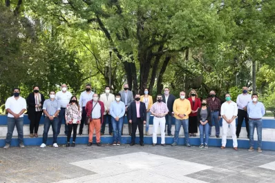 Interna en la oposición: radicales piden unidad, vocación frentista y coherencia