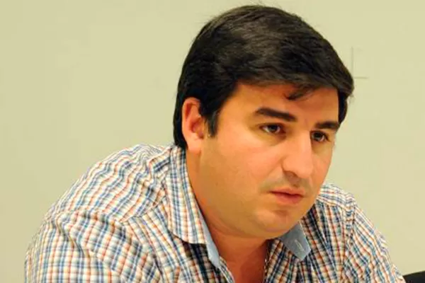 Los que hablan de traición deberían denominarse 'los Prebendarios Detenta-Cargos'