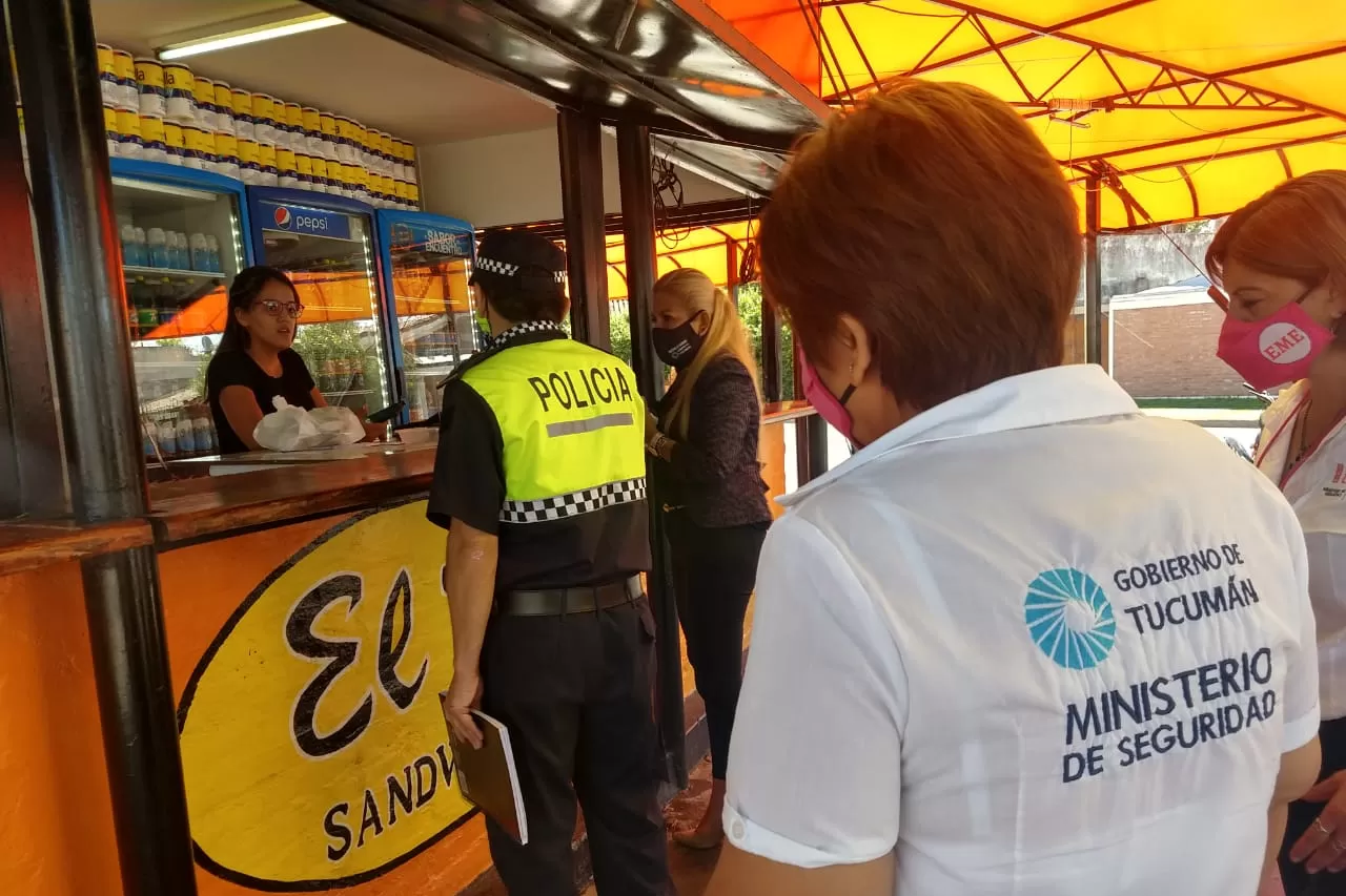 CUADRANTES DE PATRULLA. Hoy visitaron el barrio Padilla y hablaron con los vecinos.