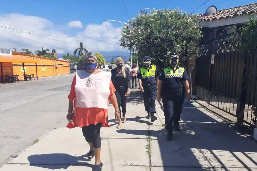 Los Cuadrantes de Patrulla recorrieron el barrio Padilla para escuchar los pedidos de los vecinos