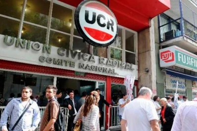 La UCR nacional llamó a defender las instituciones y a frenar los avances del oficialismo