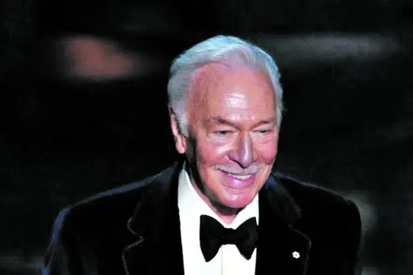 Del capitán Von Trapp al Oscar a los 82 años