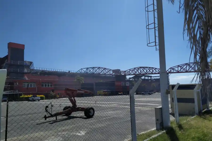 Diez claves para entender el incendio en el autódromo de Termas