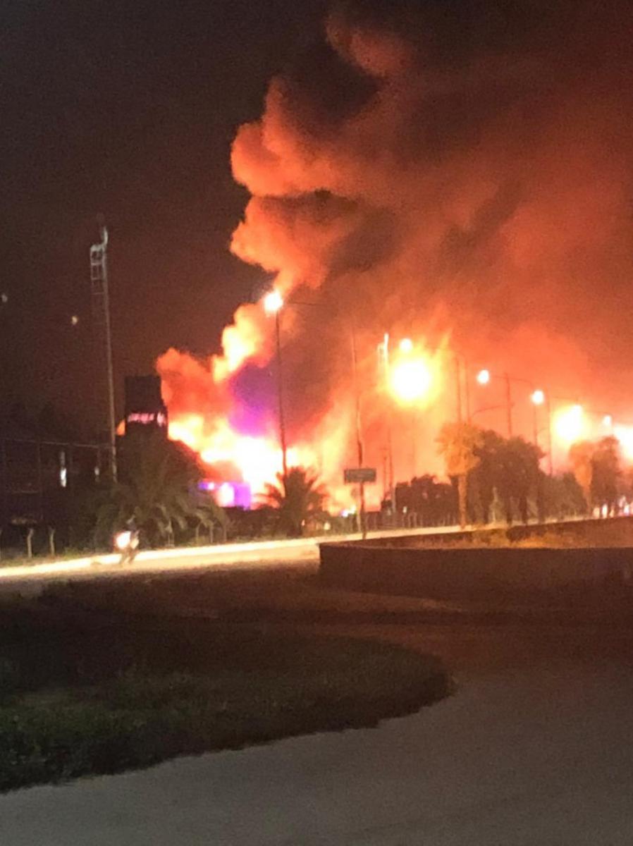 Las impactantes imágenes que dejó el fuego en el autódromo de Termas
