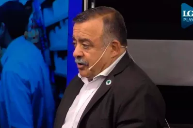 Juri Debo se inscribió en la Legislatura para continuar como defensor del Pueblo