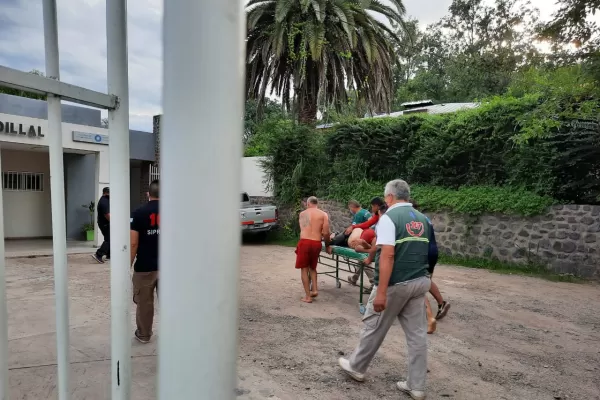 Rescatan a cuatro jóvenes que se estaban ahogando en El Cadillal