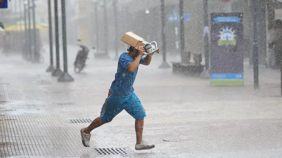 ¿CAERÁ GRANIZO?. El Servicio Meteorológico Nacional emitió una alerta para Tucumán y otras provincias del NOA. LA GACETA