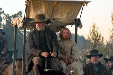 Tom Hanks y una precoz estrella alemana protagonizan un western épico