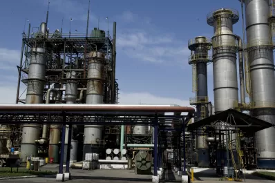 Tras la suba en las naftas, la Nación elevó el precio del bioetanol un 11,7%