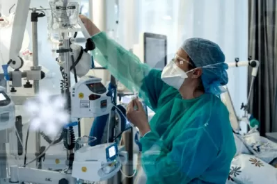 OMS: los contagios de covid-19 en el mundo bajaron un 17% la última semana