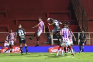 Atlético no jugó un buen partido y empató en el debut de Omar de Felippe
