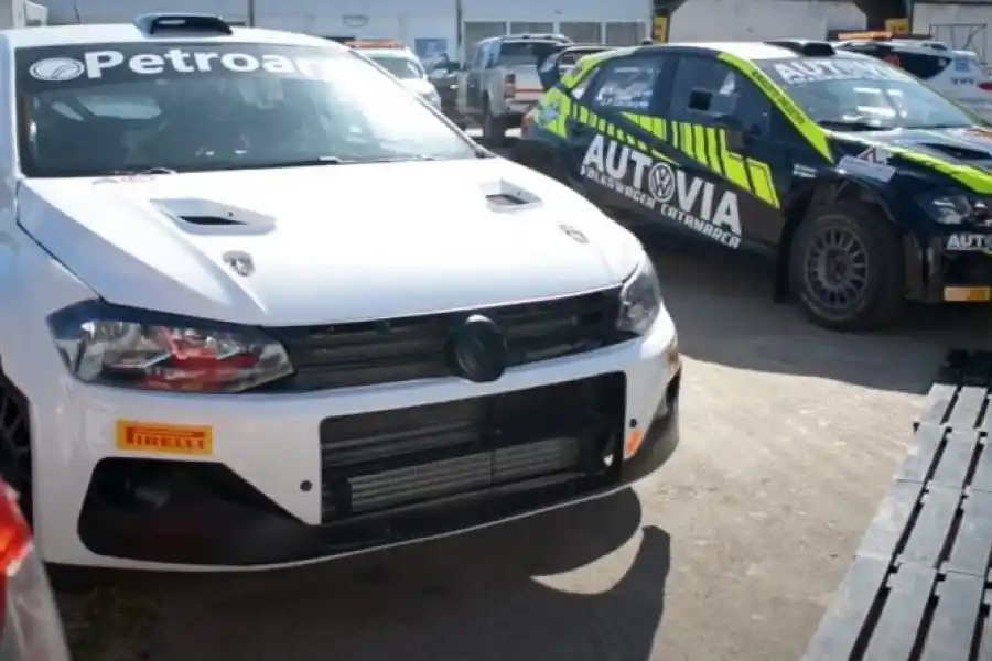 “Gero” Padilla” insiste en su búsqueda. En los últimos años, Gerónimo Padilla fue gran protagonista en la lucha por el título de Maxi Rally. Pero no pudo dar el gran golpe, aunque sumó triunfos. Este año, “Gero” insiste, con el cordobés Nicolás García en la navegación del VW Polo del equipo Baratec.