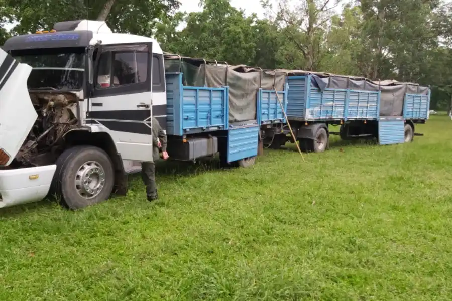 Un can antinarcóticos detectó marihuana y cocaína en ruedas de auxilio