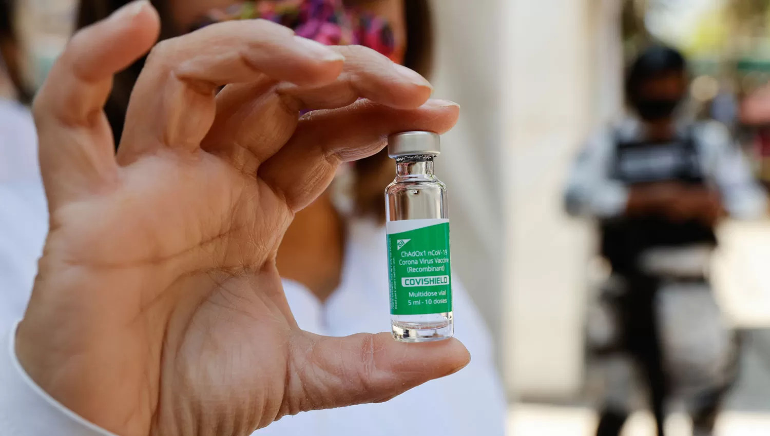 LA VACUNA. La OMS quiere ayudar a países con dificultades para acceder a la inmunización.