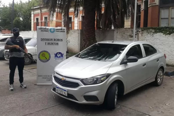 La  policía secuestró un auto usado por una banda dedicada a escruches