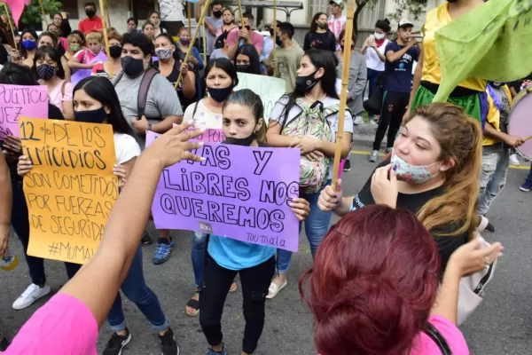 Ni una menos: marcharon frente a tribunales para exigir justicia por Paola y por Úrsula
