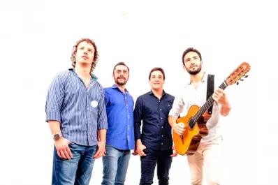 “Da mucha nostalgia mirar el escenario vacío de Cosquín”