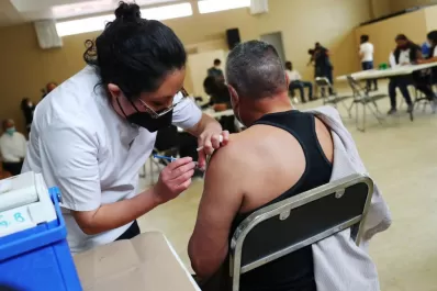 Por las desigualdades, la ONU pide un plan mundial de vacunación