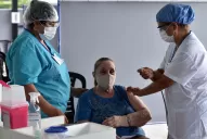 Hoy llegan a Tucumán 19.500 dosis de Covishield para los mayores de 70