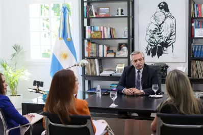 El Presidente lanza el Consejo Económico y Social, con Manzur entre los invitados