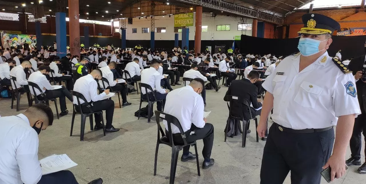 Más de 500 jóvenes rindieron el examen para ingresar al Instituto de Policía