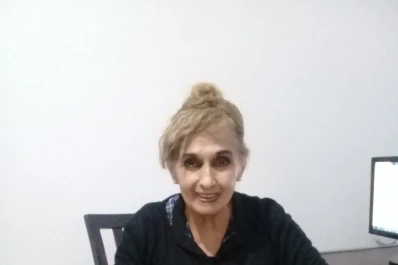 Nelly Elías de Benavente, enredada en los hilos sutiles de la poesía