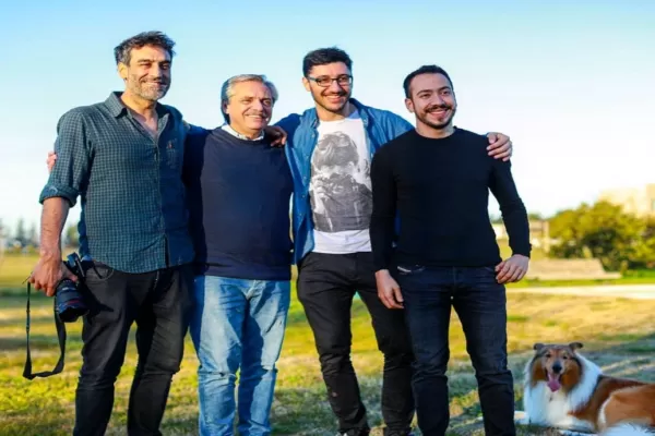 Vacunación vip: quiénes son los jóvenes que recibieron la Sputnik V