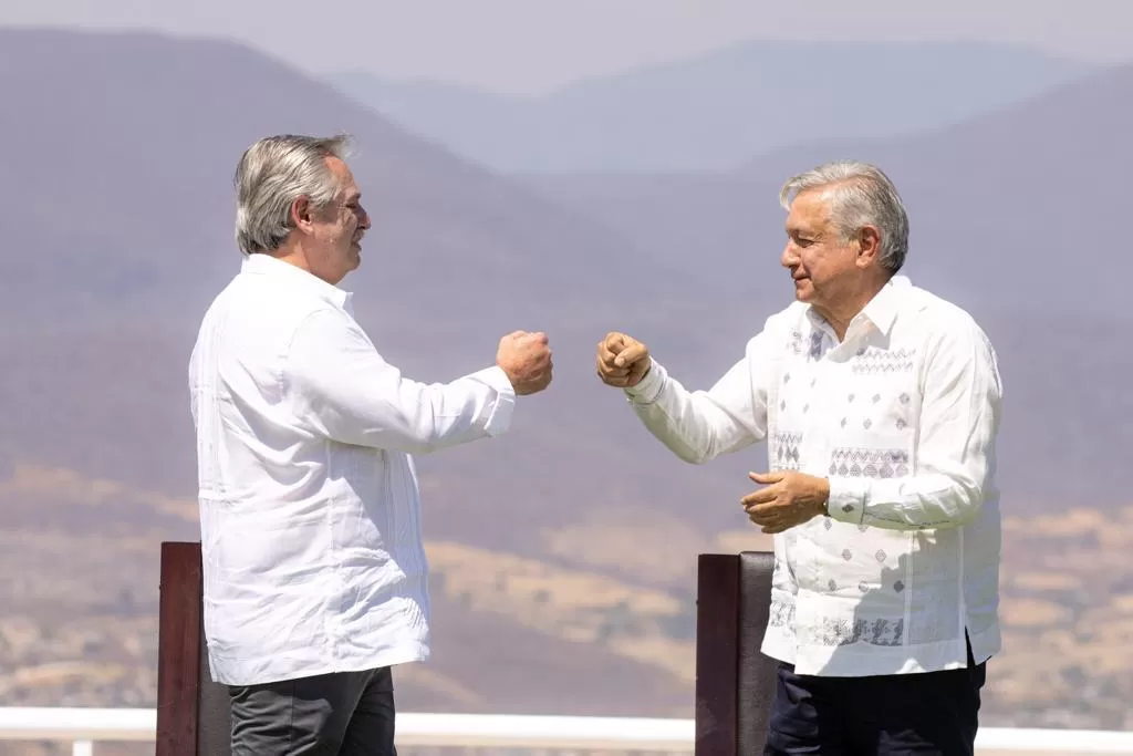EN MÉXICO. Alberto Fernández y su par López Obrador.
