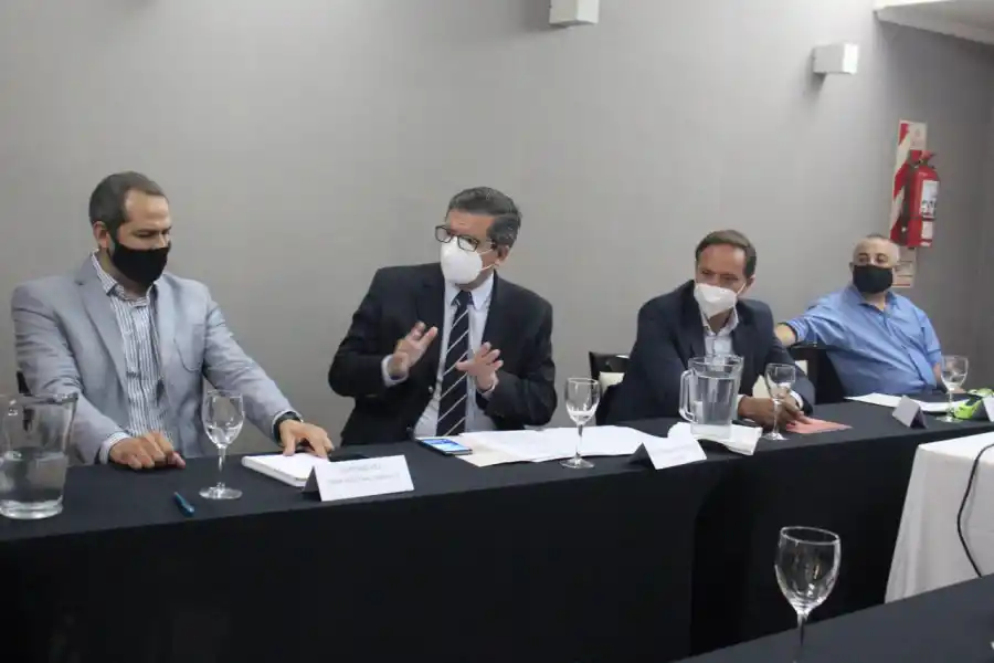Uninoa se reunió con los gobernadores de Chaco y Corrientes