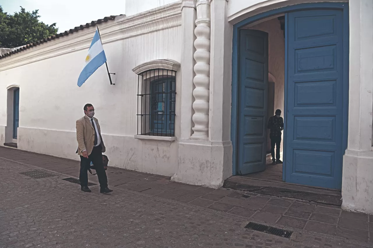 DE VISITA. El ministro de Cultura, Tristán Bauer, cumplió ayer agenda en Tucumán.