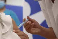 Covid-19: estará justificada la ausencia laboral cuando el empleado tenga que vacunarse